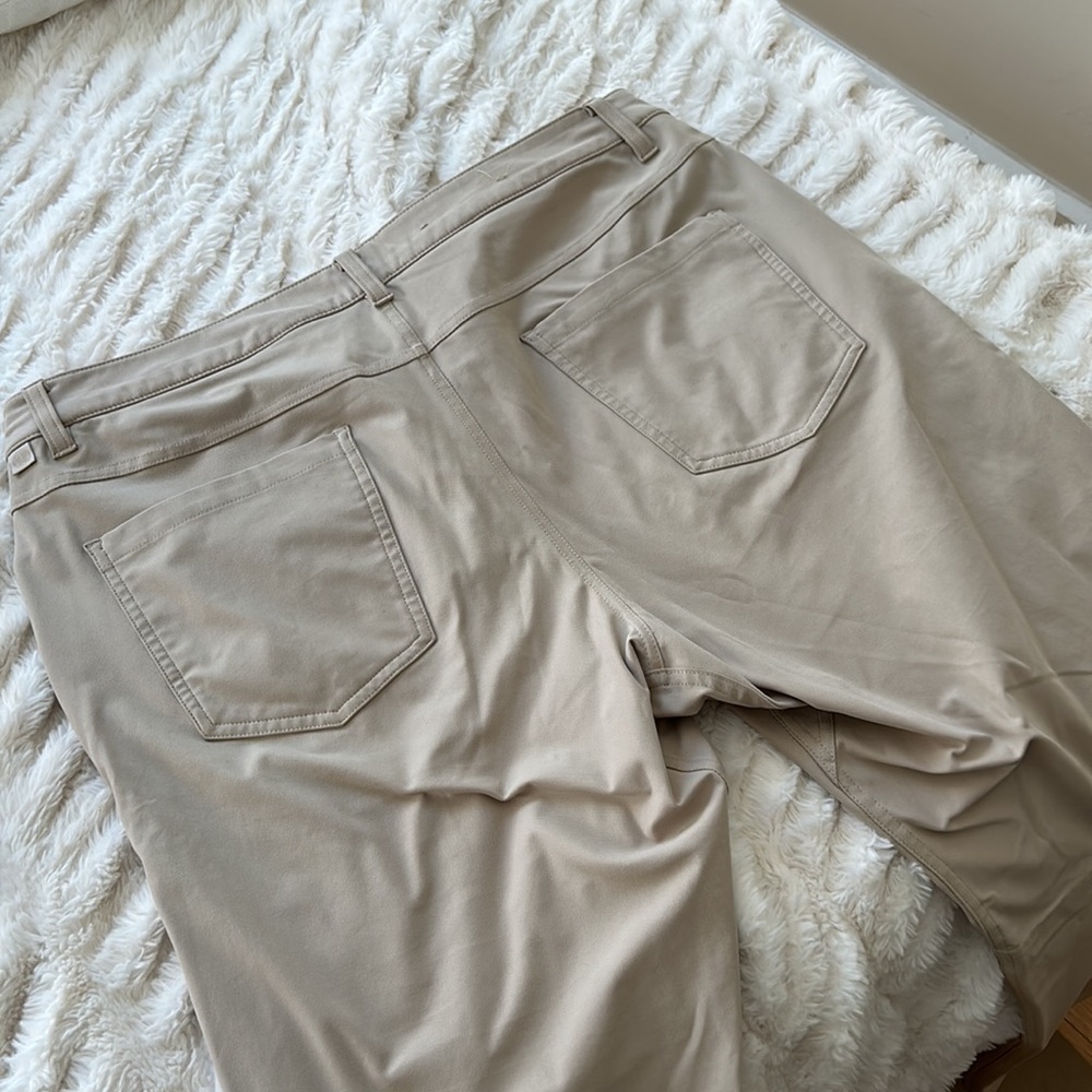 Lululemon men’s ABC pants